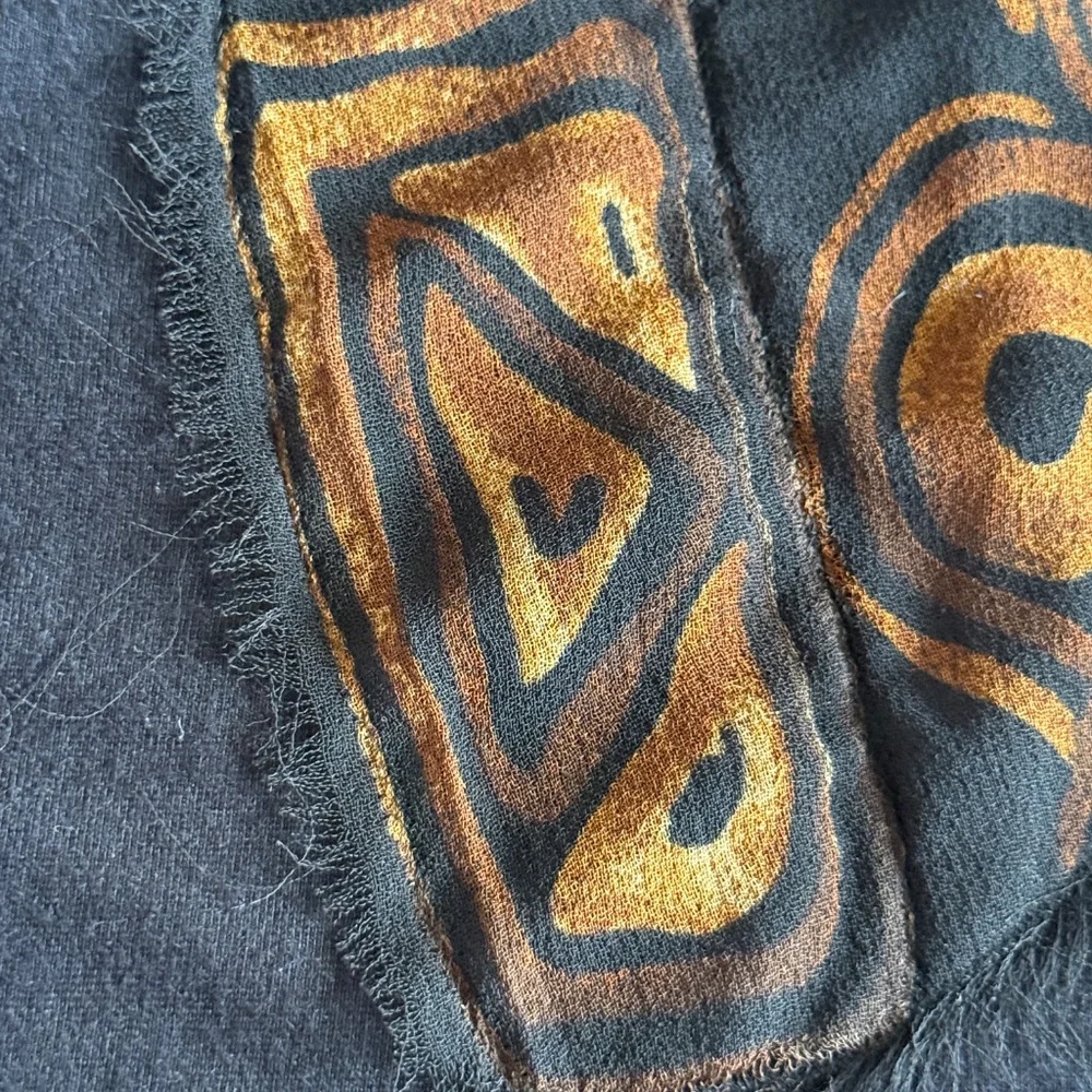 West End Embroidered Tank size Medium - Picture 8 of 10